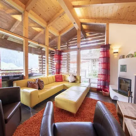 Schoeneben Anton Semesterbostad