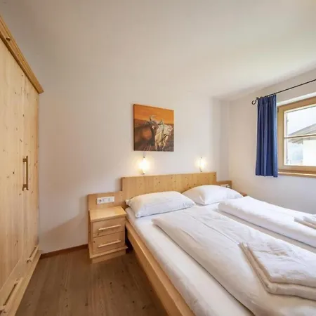 Schoeneben Anton Semesterbostad *