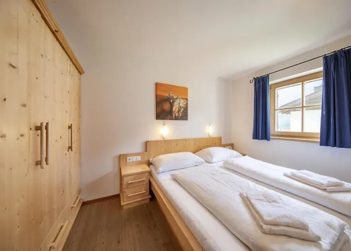 Schoeneben Anton בית נופש *